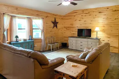Image de Emory Escape w\/ Pond Access < 13 Mi to Lake!