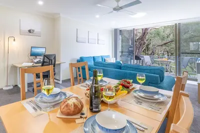 Image de Mistral Court, 15 17 Mistral Close - fantastic unit with wifi and water views