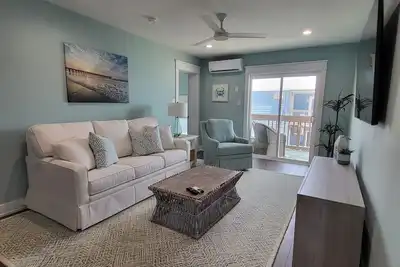 Image de Ocean Front 2 Bed / 2 Bath Condo