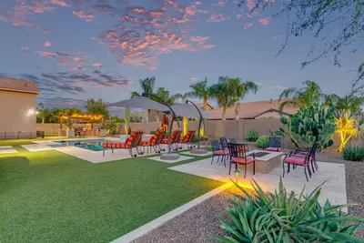Image de Executive Luxury Rental! Stunning Heated Pool/Spa Home and Backyard!