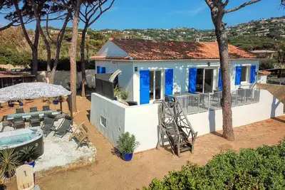Image de Maison de vacances, vue et accès direct à la mer