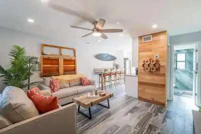 Image de 400 South - Unit B Su
