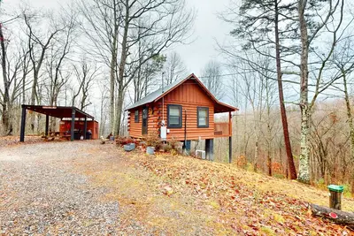 Image de Secluded dog-friendly cabin w/ mountain views & hot tub +Free Attraction Tickets