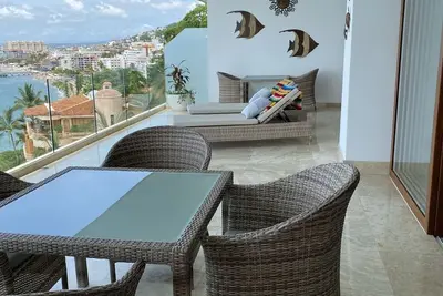 Image de Ocean Front Luxurious Condo, roof top pool and minutes to the pier