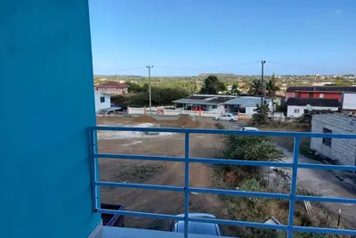 Image de New modern apartment 2 bedroom 2 bath upper floor.