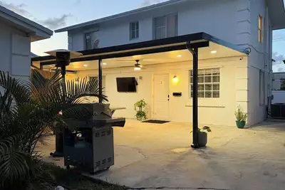 Image de Guest house West Palm Beach 2br/1. 5 bath