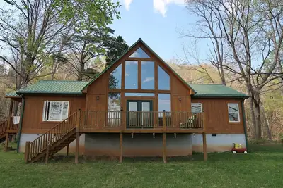 Image de Creekfront Family-friendly Cabin in Blue Ridge Mountains