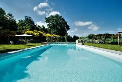 Image de Confortable appartement avec climatisation, Wifi, piscine, Tv, patio, animaux admis, vue panoramique