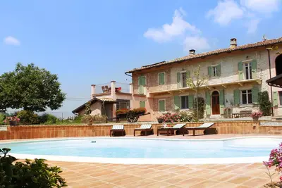 Image de Beautifully restored 17th Century farmhouse