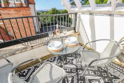 Image de Puffins, pet friendly, country holiday cottage, with pool in Tenby