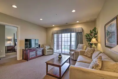 Image de Spacious Branson Condo ~ 3 Mi to Downtown!