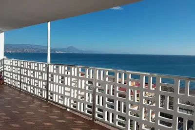 Image de Primera LĂnea de Playa con Excelentes Vistas