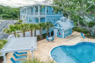 Image de Serenity by the Sea | Community Pool + Near Beach!