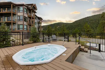 Image de Brand New\/Gorgeous Mountain Views\/Shared Hot Tub\/Steps to Keystone Lake!