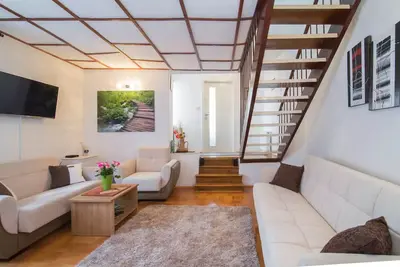 Image de Charming Apartment With a Terrace - In the heart of old town