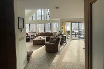 Image de Spectacular Views of Loon, 5br, Hiking. Access to Loon Mtn Club/Pools/Hot Tubs.