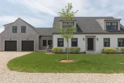 Image de Surfside 5 Br 6 Ba Pool Fire Pit Outdoor Kitchen close to Town & Surfside Beach