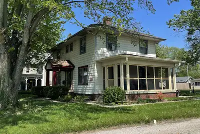 Image de Historic Brownsburg Home- Close to parks, restaurants, and shops!