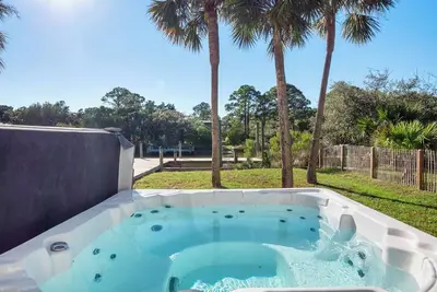 Image de Canal Front, Pet Friendly, Private Pool, Hot Tub, St George Island