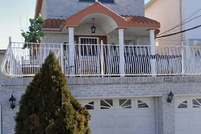 Image de Beautiful Bronx property