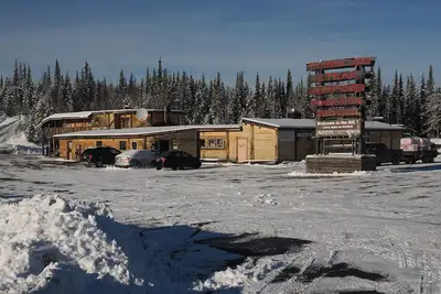 Image de Tustumena Lodge in Kasilof, Ak \n11 cabins available