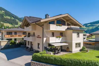 Image de Mooie appartement met een balkon