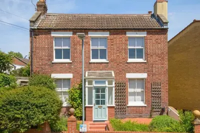 Image de Charming 2 double bed cottage style house in the city