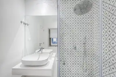 Image de 100m2  architectural gem in Bica