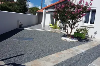 Image de maison de vacances à Meschers quartier calme