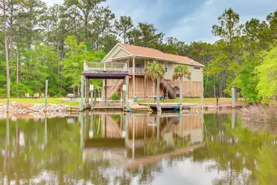 Image de Bayou La Batre Stilted House on Snake Bayou!