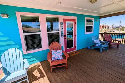 Image de Ola Del Mar-Beach Access-0. 3 miles from beach-sleeps 6-relaxing bungalow