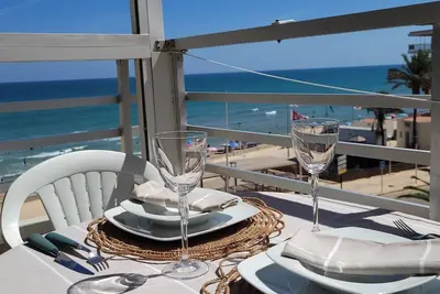 Image de Balcony to the Sea