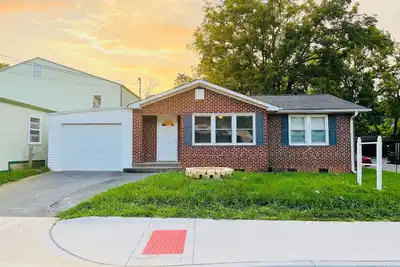Image de Lovely Brick Cottage in Downtown Blue Ridge