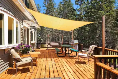 Image de Secluded house just minutes away from Deer Isle/Stonington villages and beaches!