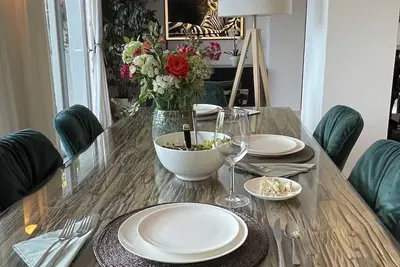 Image de Luxurious Townhome in Upscale Community close to Puente Romano