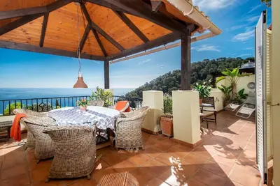 Image de Maison de vacances La Herradura pour 1 - 8 personnes avec 3 chambres à coucher - Maison mitoyenne