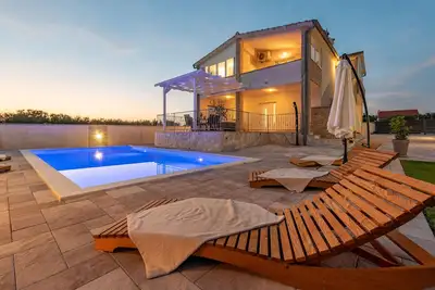 Image de Superbe maison à Gorica avec jacuzzi
