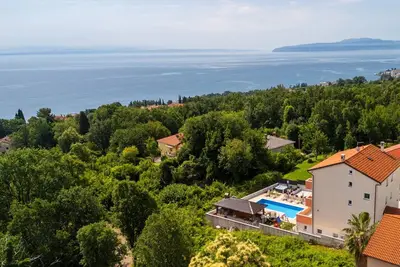 Image de Superbe appartement à Opric avec WiFi