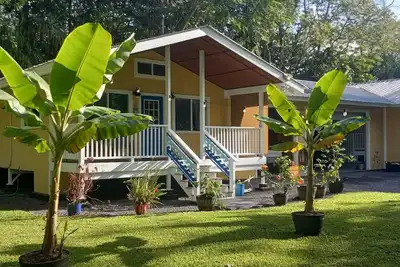 Image de The Mai Tai Manor - Ohana w/kitchenette/living room