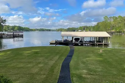 Image de Vacation Getaway on Lake Martin only 35 minutes from Auburn