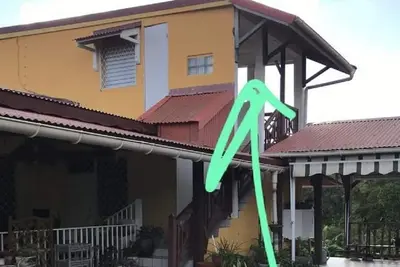 Image de Appartement dans un coin vert apaisant. Proche des plus belles plages de l'île.