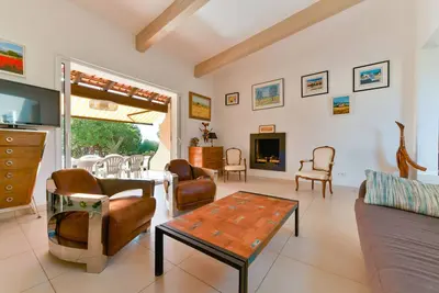 Image de Belle maison de vacances avec terrasse