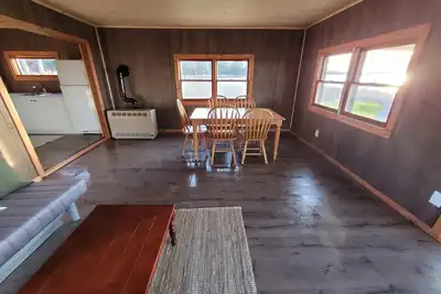 Image de Beautiful St Lawrence waterfront cottage