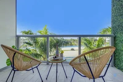 Image de Tropical Apartment –Balcony |Resort:Pool+ Gym