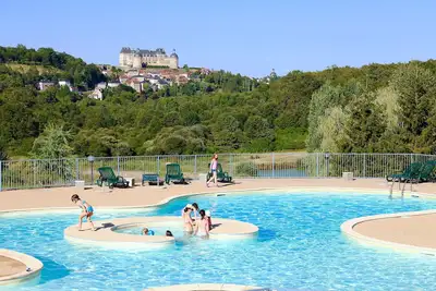 Image de Les Sources Premium, Spa, Piscine, Etang de pèche, aire de jeu, salle de jeu. . .