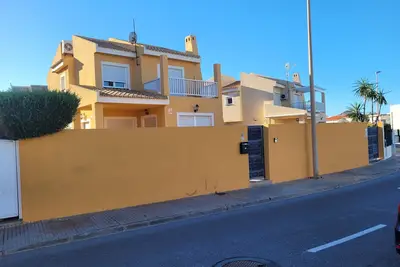 Image de Independent villa 50 meters from the beach and coves