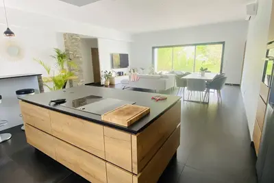 Image de Villa mimizan avec piscine privé chauffée à 5 minutes de la plage