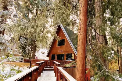 Image de Hb Hideaway ~ Boho Treehouse Vibes in the Pines