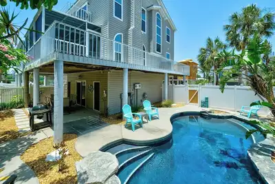 Image de Beautiful 3/2 Townhome w/ Heated Private Pool. Steps From The Gulf Beaches! !