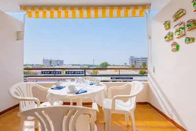 Image de Sol - Nice apartment close to the beach and leisure area. Free WiFi.